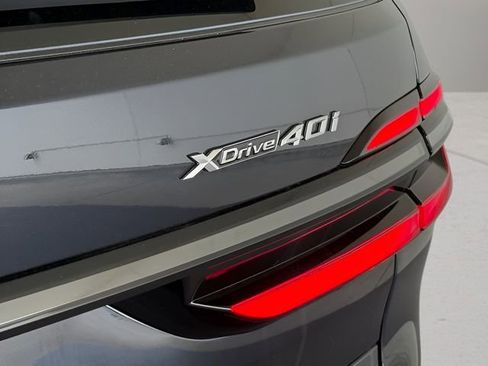 Certified 2026 BMW X7 xDrive40i w/ M Sport Package image 12