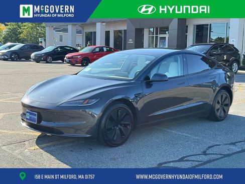 Used 2025 Tesla Model 3 RWD image 1