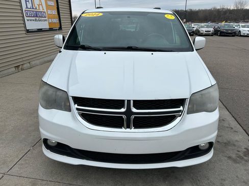 Used 2014 Dodge Grand Caravan R/T w/ Trailer Tow Group image 2