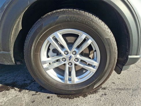 Certified 2023 Ford Explorer XLT image 27