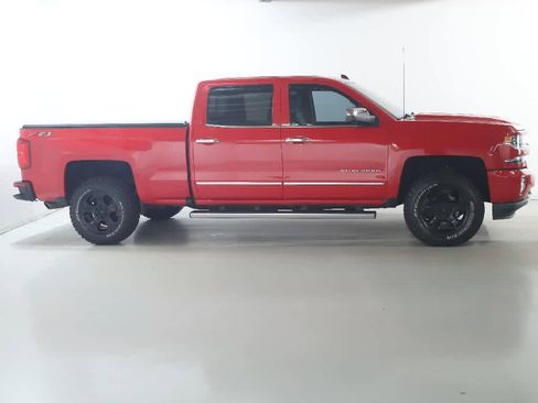 Used 2018 Chevrolet Silverado 1500 LTZ Z71 AWD/4WD image 11