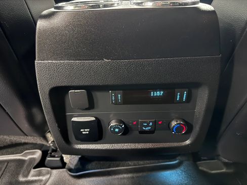 Used 2017 Ford Expedition Limited w/ Equipment Group 301A AWD/4WD image 36