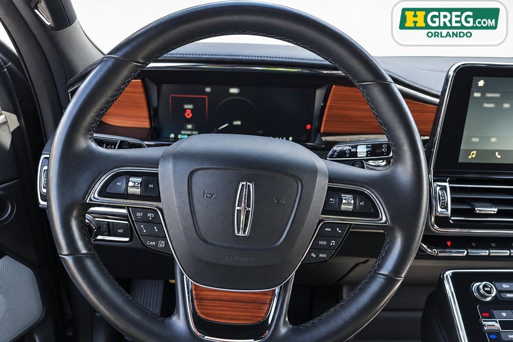 Used 2019 Lincoln Navigator Reserve AWD/4WD image 12