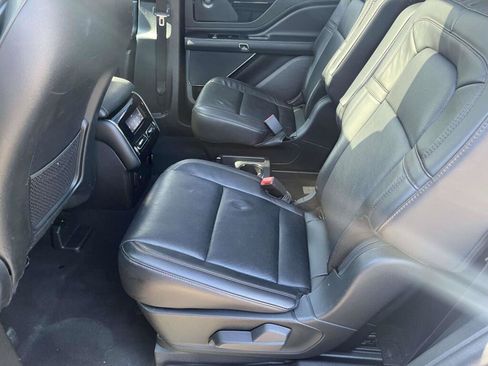 Used 2023 Lincoln Aviator Reserve w/ Equipment Group 201A AWD/4WD image 16