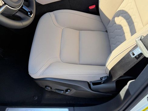 New 2026 Volvo XC90 B6 Plus w/ Protection Package Premier image 12