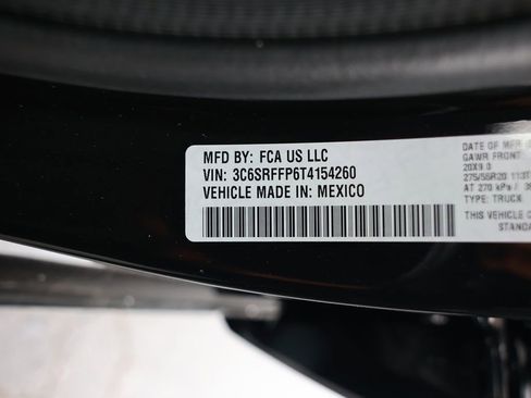 New 2026 RAM 1500 4x4 Crew Cab image 31