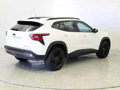 Used 2025 Chevrolet Trax ACTIV w/ Driver Confidence Package FWD image 7