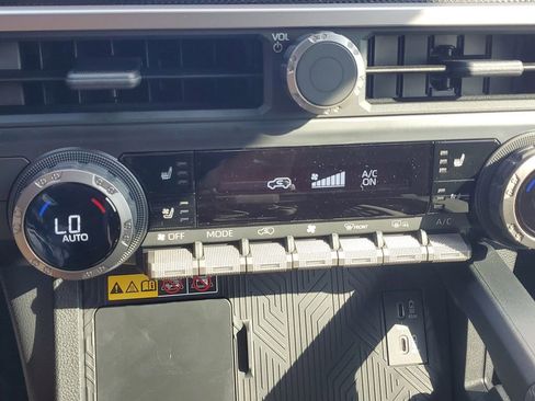 Certified 2025 Toyota 4Runner Limited image 33