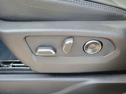 New 2026 GMC Yukon Denali image 17