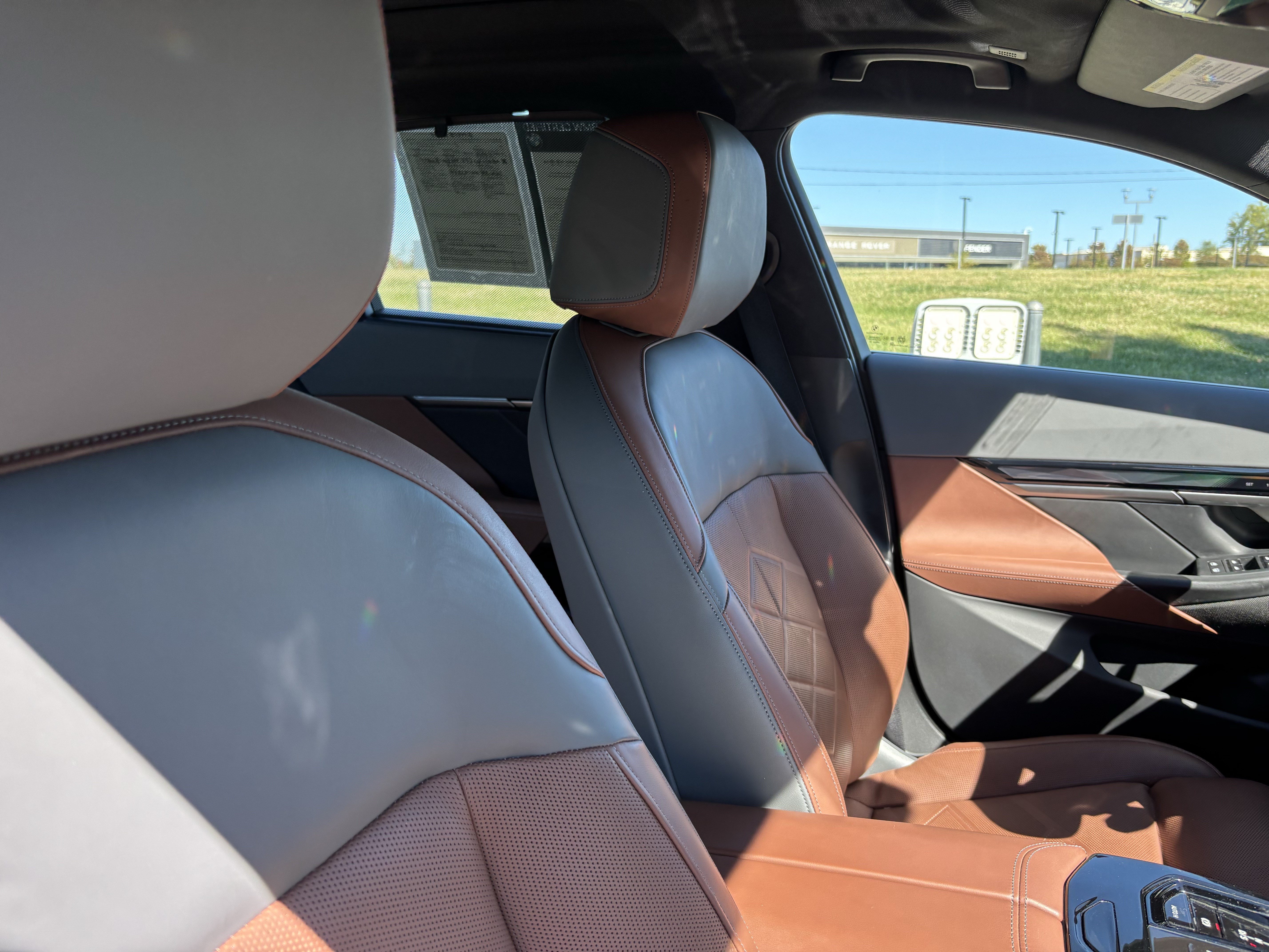 Certified 2024 BMW 540i xDrive w/ Executive Package AWD/4WD image 35