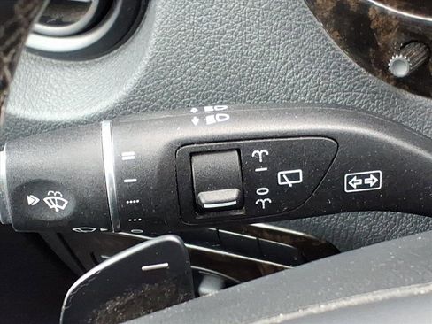 Used 2016 Mercedes-Benz Metris Passenger image 22