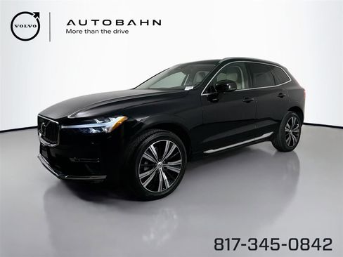 Certified 2023 Volvo XC60 B5 Plus w/ Climate Package image 1