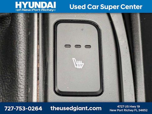 Used 2013 Hyundai Santa Fe Sport 2.0T image 24