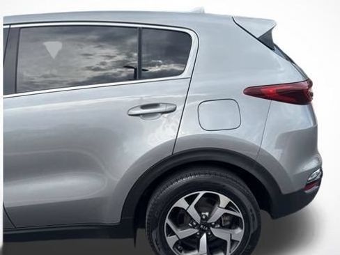 Used 2020 Kia Sportage LX AWD/4WD image 4