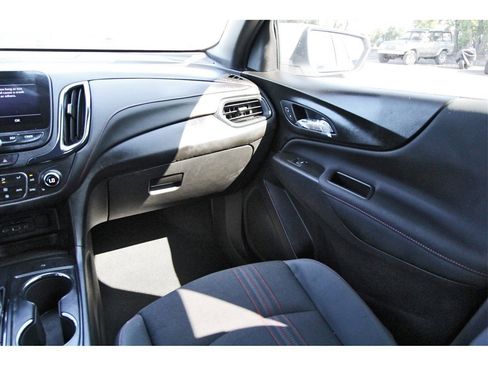 Used 2024 Chevrolet Equinox RS image 10