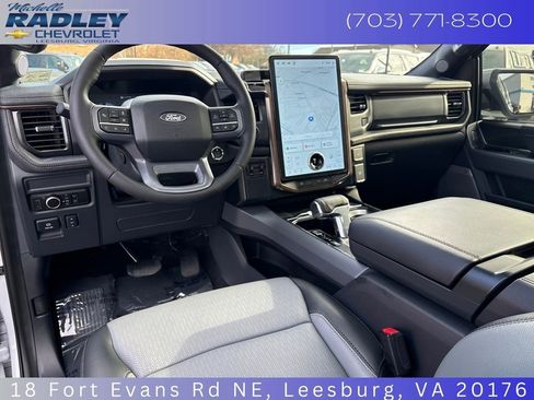 Used 2025 Ford F150 Lightning Lariat image 17