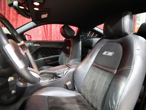 Used 2014 Ford Mustang GT Premium w/ Brembo Brake Package RWD image 12