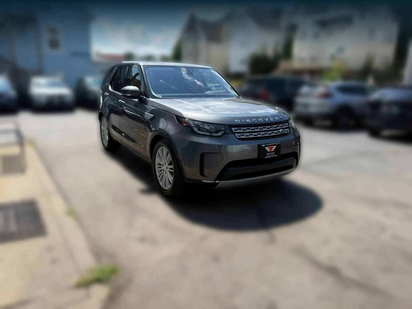 Used 2018 Land Rover Discovery HSE Luxury AWD/4WD image 2