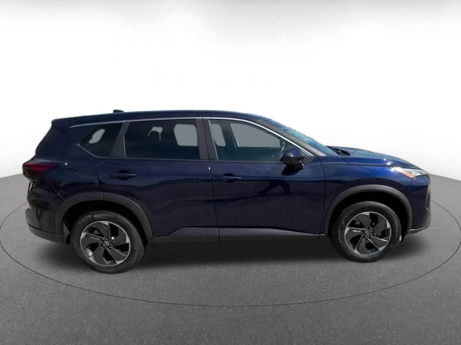 Used 2025 Nissan Rogue SV FWD image 15