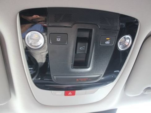 Used 2024 Kia Seltos EX AWD/4WD image 13