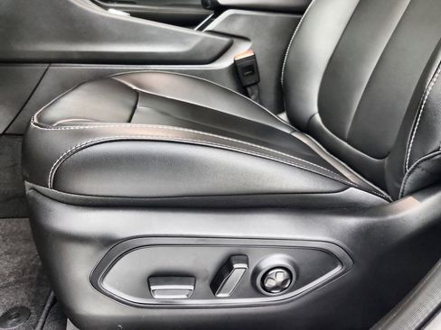 New 2025 Jeep Grand Cherokee Limited w/ Black Appearance Package image 20