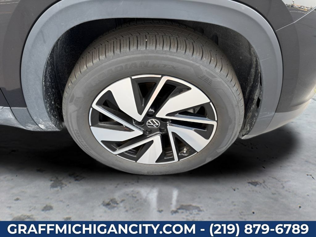 Used 2026 Volkswagen Atlas SE AWD/4WD image 48