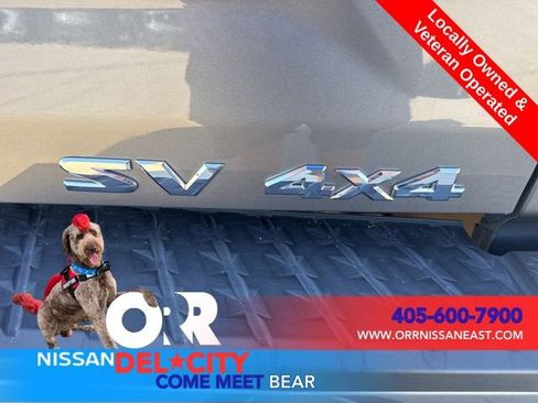 Used 2023 Nissan Titan SV w/ Accessory Utility Package image 12