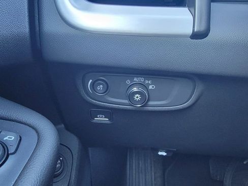 Certified 2023 GMC Terrain SLE w/ Driver Convenience Package image 32