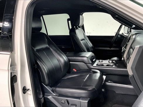 Used 2021 Ford Expedition XLT image 10