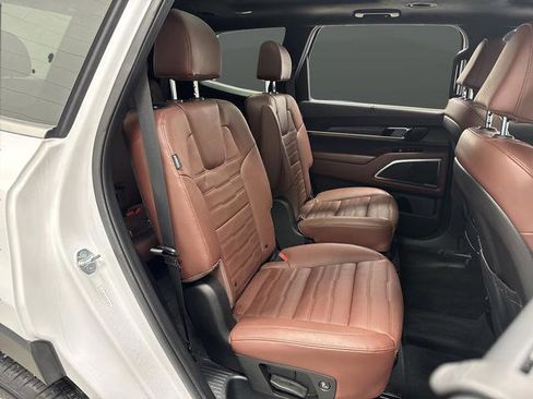 Used 2024 Kia Telluride SX Prestige image 33