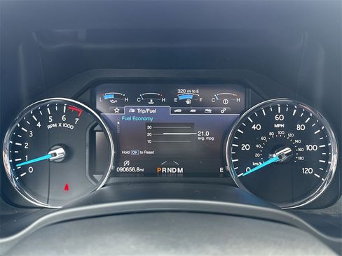 Used 2019 Ford Expedition XLT w/ Equipment Group 202A image 10