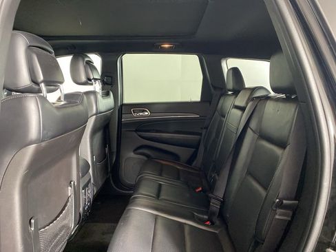 Used 2015 Jeep Grand Cherokee Limited w/ Luxury Group II AWD/4WD image 17