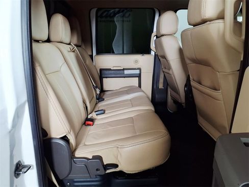 Used 2016 Ford F250 Lariat w/ Lariat Ultimate Package image 10