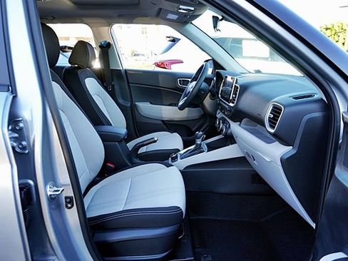 New 2026 Hyundai Venue SEL image 14