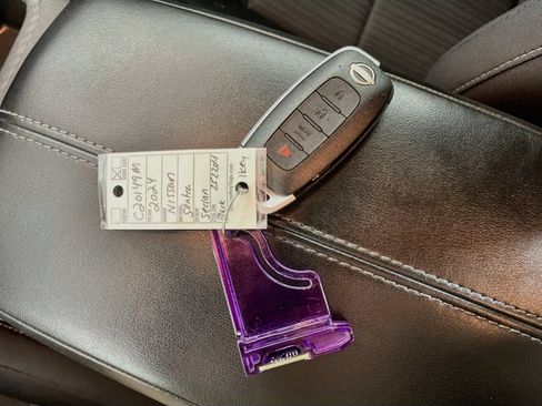 Used 2024 Nissan Sentra SV FWD image 18