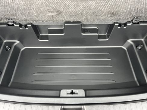 New 2026 Chevrolet Traverse LT image 28