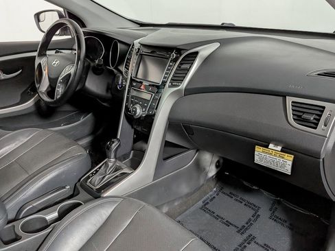 Used 2014 Hyundai Elantra GT w/ Option Group 03 image 27