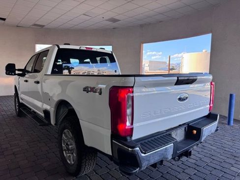 Used 2024 Ford F250 XLT image 2