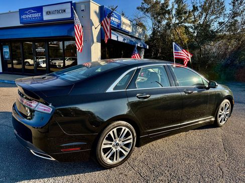 Used 2013 Lincoln MKZ image 10