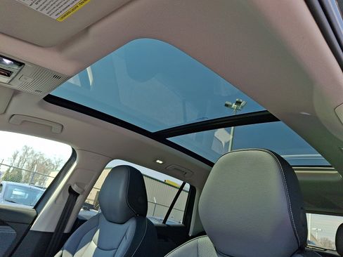 New 2026 Volkswagen Tiguan SE AWD/4WD image 10