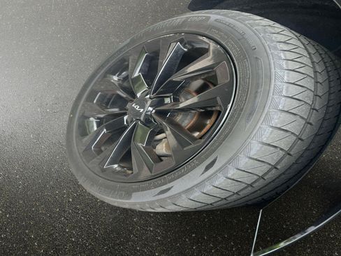 Certified 2022 Kia Sorento SX FWD image 8