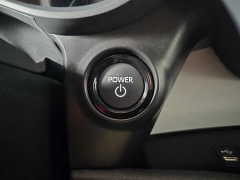 New 2026 Toyota Sienna XLE FWD image 23