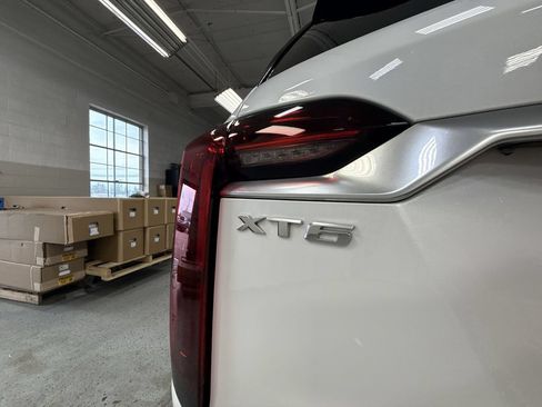 Used 2024 Cadillac XT6 Premium Luxury w/ Technology Package AWD/4WD image 40