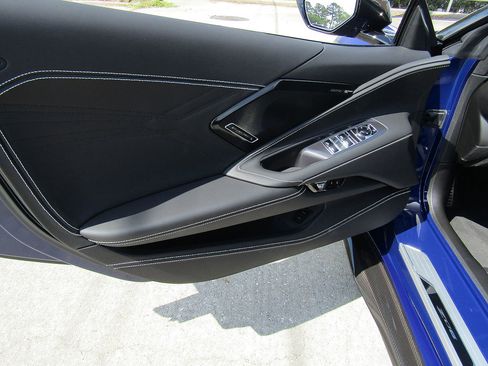 Used 2025 Chevrolet Corvette Z06 w/ Z07 Performance Package image 11