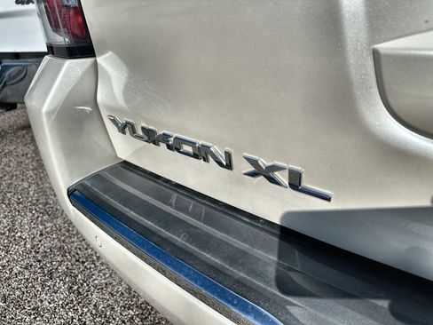 Used 2015 GMC Yukon XL Denali w/ Touring Package image 9