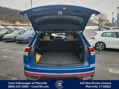 Certified 2025 Volkswagen Atlas Cross Sport SE image 55