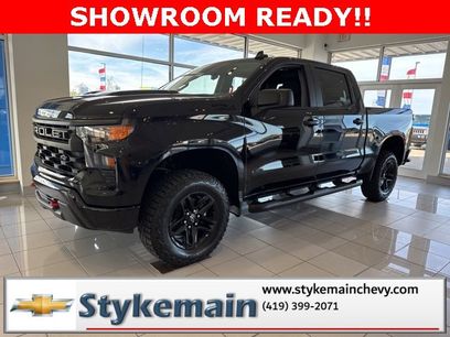 New 2026 Chevrolet Silverado 1500 Custom Trail Boss w/ LPO, Dark Essentials Package