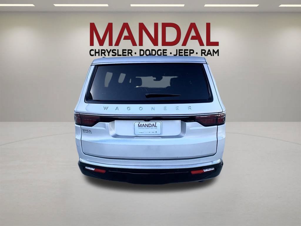 Used 2025 Jeep Wagoneer Series II AWD/4WD image 7