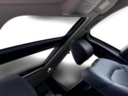 Certified 2025 MAZDA CX-90 3.3 Turbo w/ Premium Sport Pkg image 17