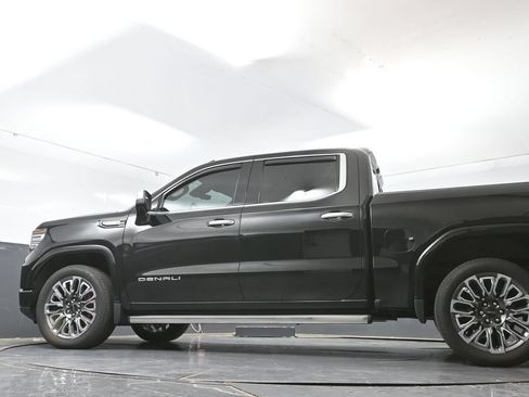 Used 2023 GMC Sierra 1500 Denali Ultimate AWD/4WD image 30